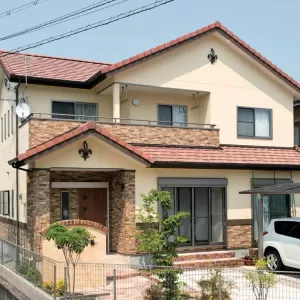 インナーガレージのある平屋の間取り設計で理想の住まいを実現！のサムネイル