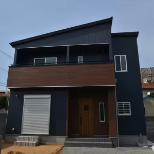 片流れ平屋で叶える！シンプルで快適な住まいの設計のサムネイル