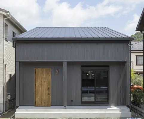 平屋に見える二階建ての家　姫路市　O様邸