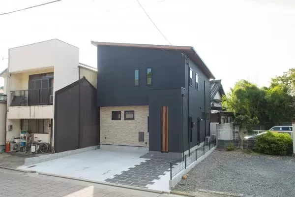 玄関横窓の選び方｜後悔しないためのポイントとおすすめ商品